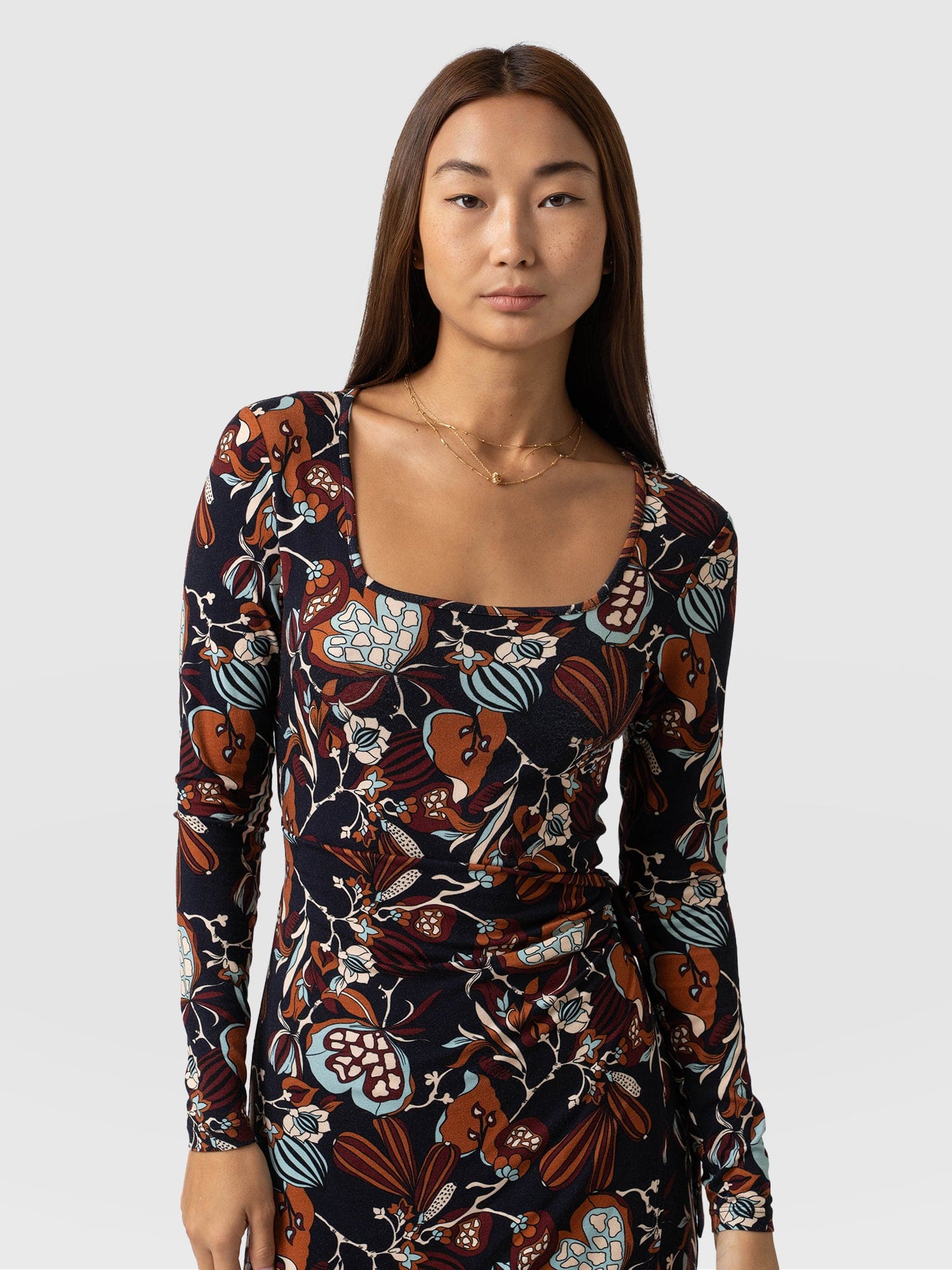 Amelia Wrap Dress 70's Paisley - Women's Dresses | Saint + Sofia® EU